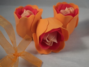 Seifenrosen | 3 Stück in Herzgeschenkbox | Farbe: orange
