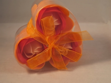 Seifenrosen | 3 Stück in Herzgeschenkbox | Farbe: orange